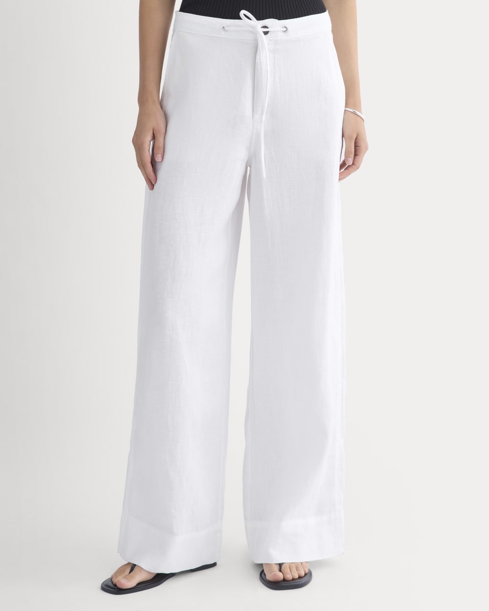 Wide-Leg Drawstring Pant – White