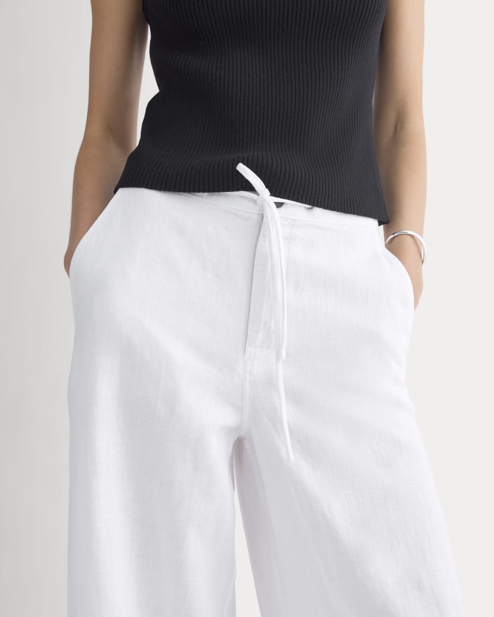 Wide-Leg Drawstring Pant – White