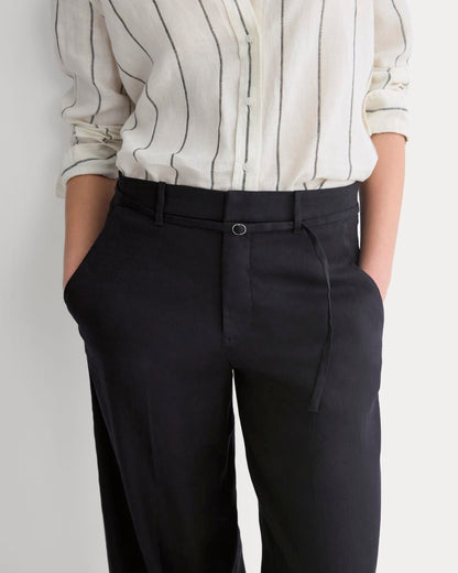 Stretch Linen Wide-Leg Belted Trouser | Black | Regular