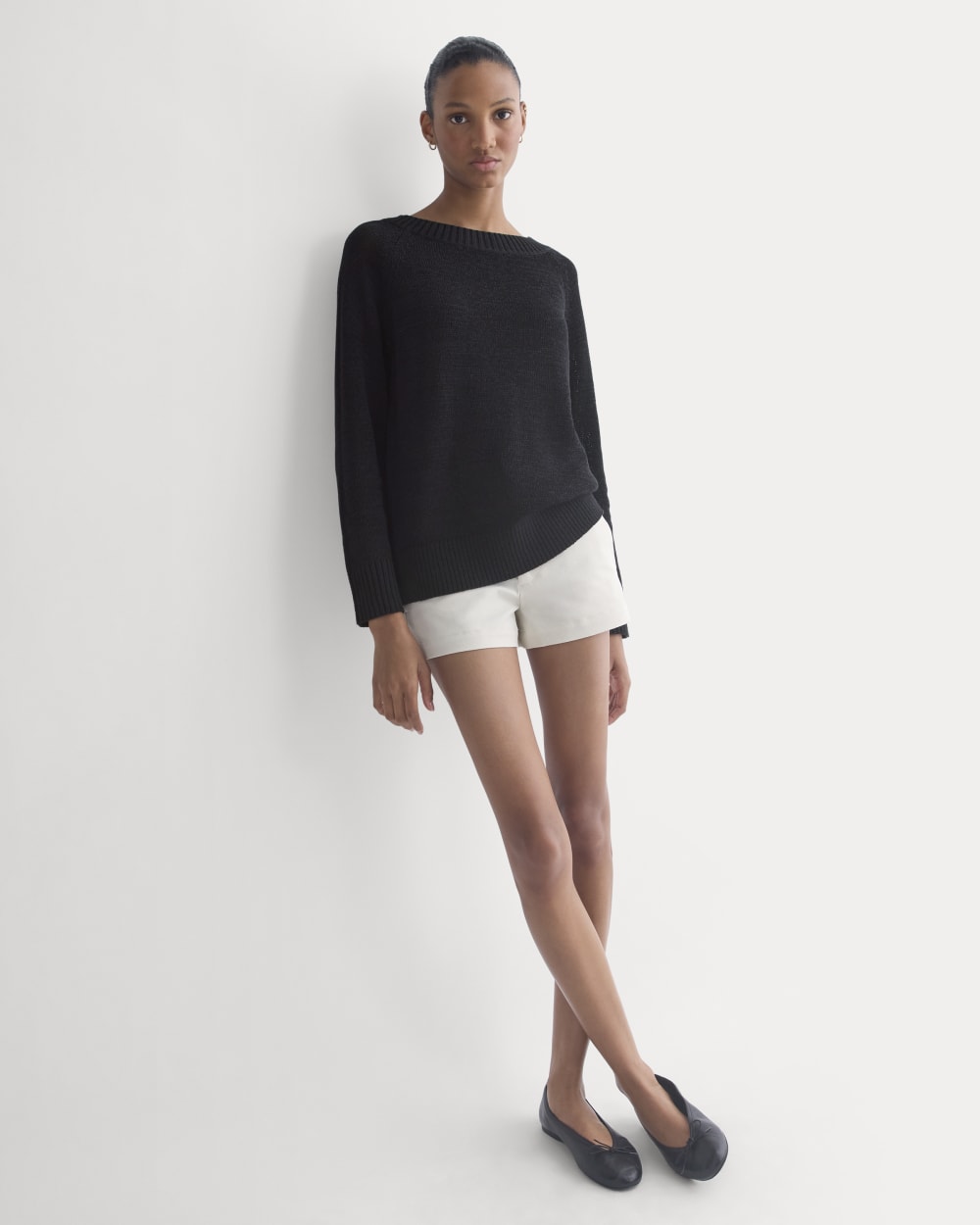 Wide-Neck Crew Sweater – Black