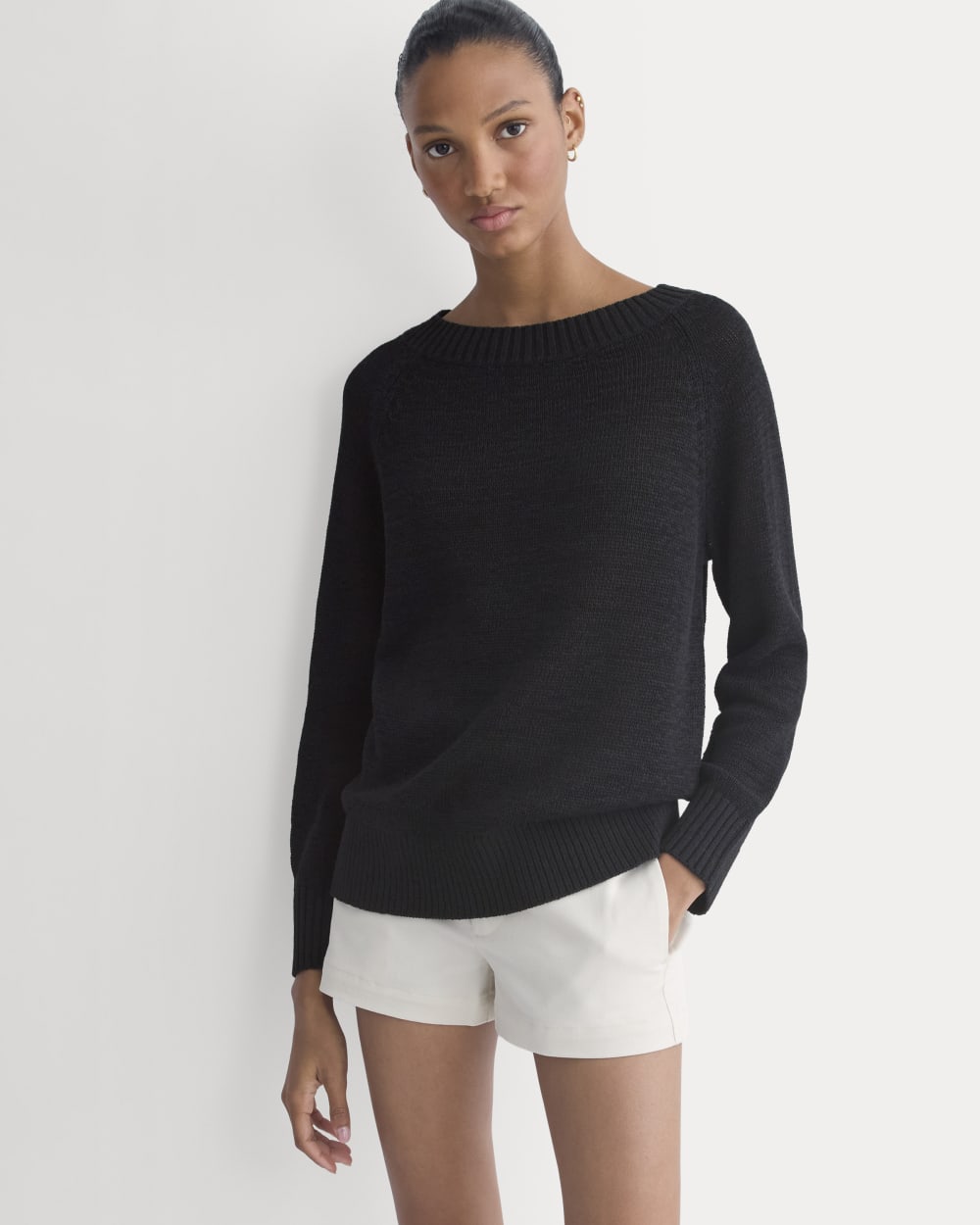 Wide-Neck Crew Sweater – Black
